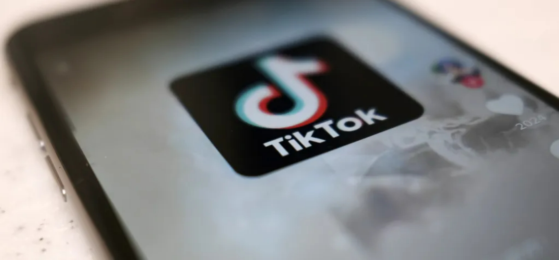 U.S. Senate Plans to Amend TikTok Divestment Proposal