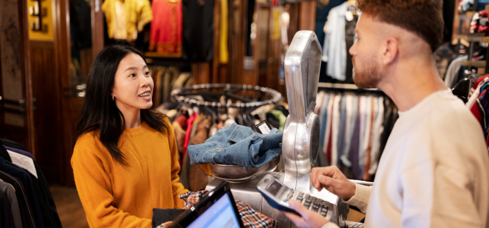 Beda dengan Retail, Apa itu Retailer?